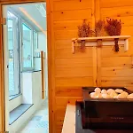 Beachfront 7 Bdr *