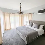 Beachfront 7 Bdr מזוטוס