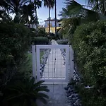 Beachfront 7 Bdr Βίλα Μαζωτός