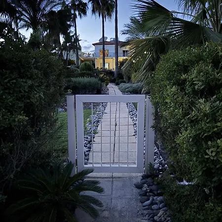 7 Bdr With Heated Pool & Villa Mazotos
