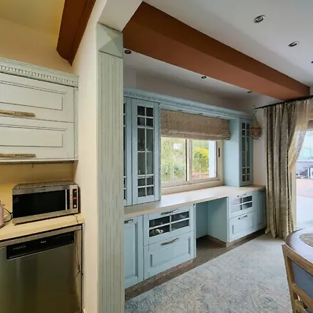 Villa 7 Bdr With Heated Pool & *
