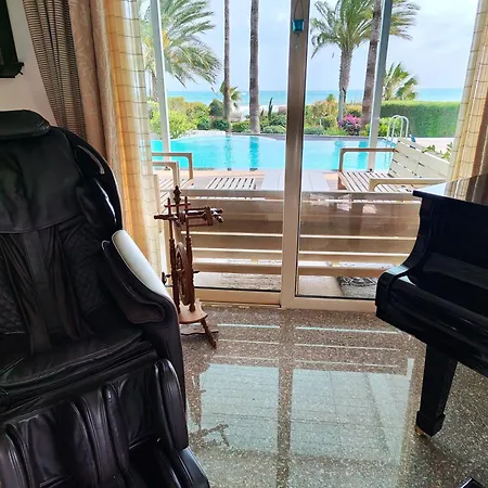 7 Bdr With Heated Pool & Villa *