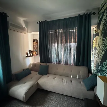 Beachfront 7 Bdr