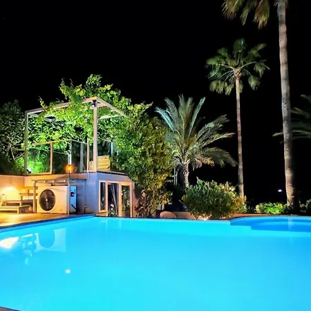 7 Bdr With Heated Pool & Villa *