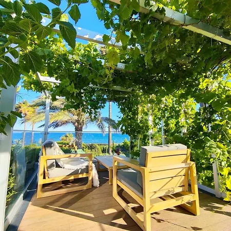 7 Bdr With Heated Pool & *