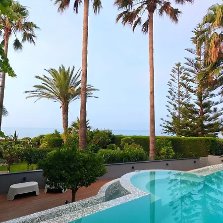 Villa 7 Bdr With Heated Pool & Mazotos
