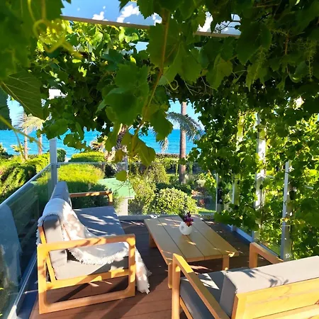 7 Bdr With Heated Pool & Villa Mazotos