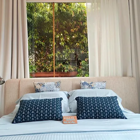 7 Bdr With Heated Pool & * Mazotos