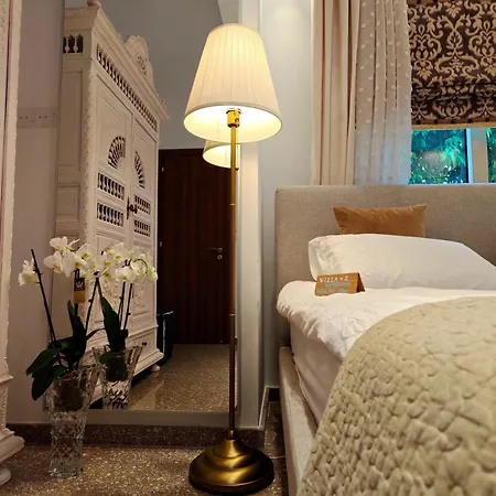 7 Bdr With Heated Pool & Mazotos
