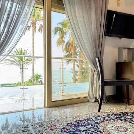 7 Bdr With Heated Pool &