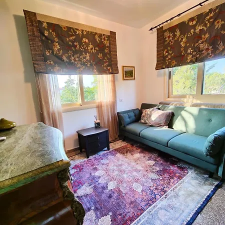 7 Bdr With Heated Pool & Villa